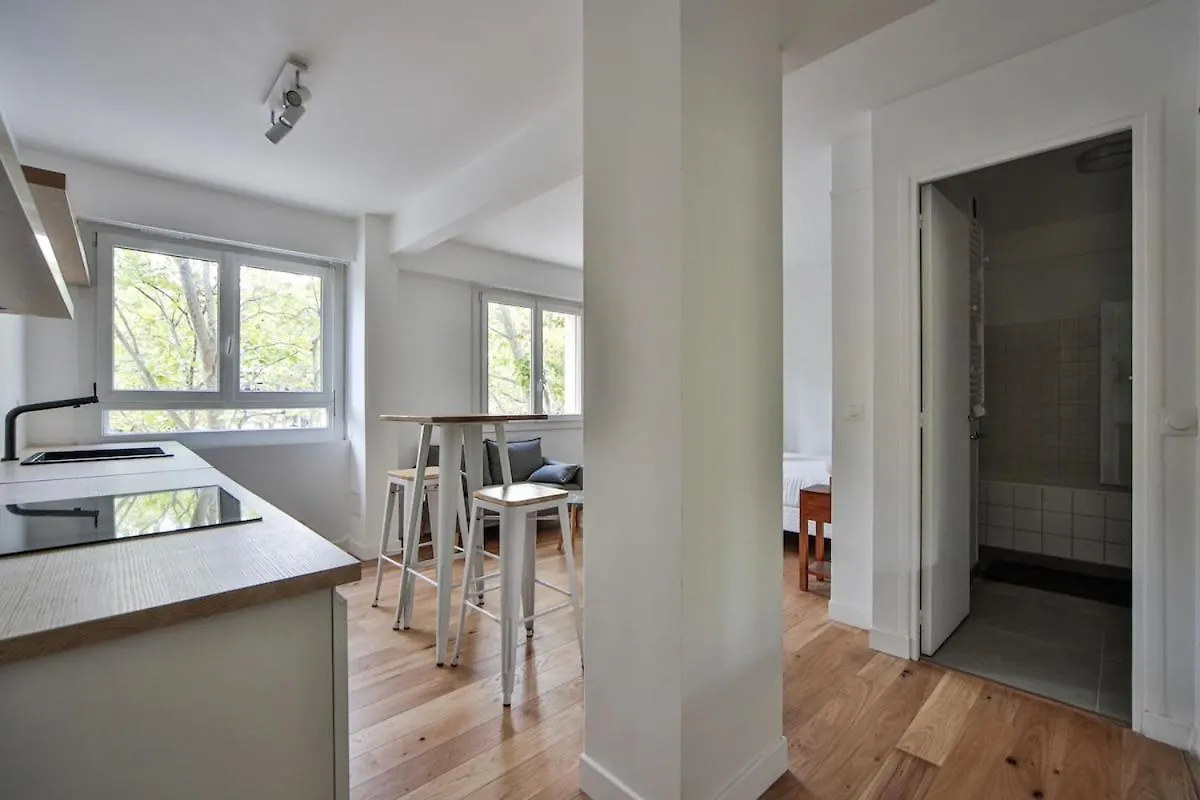 Le Reve Blanc -lumineux & Cosy- Independant Apartment